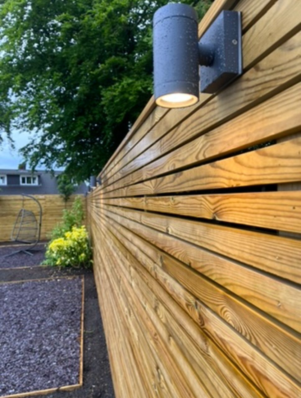 Garden & outdoor lighting