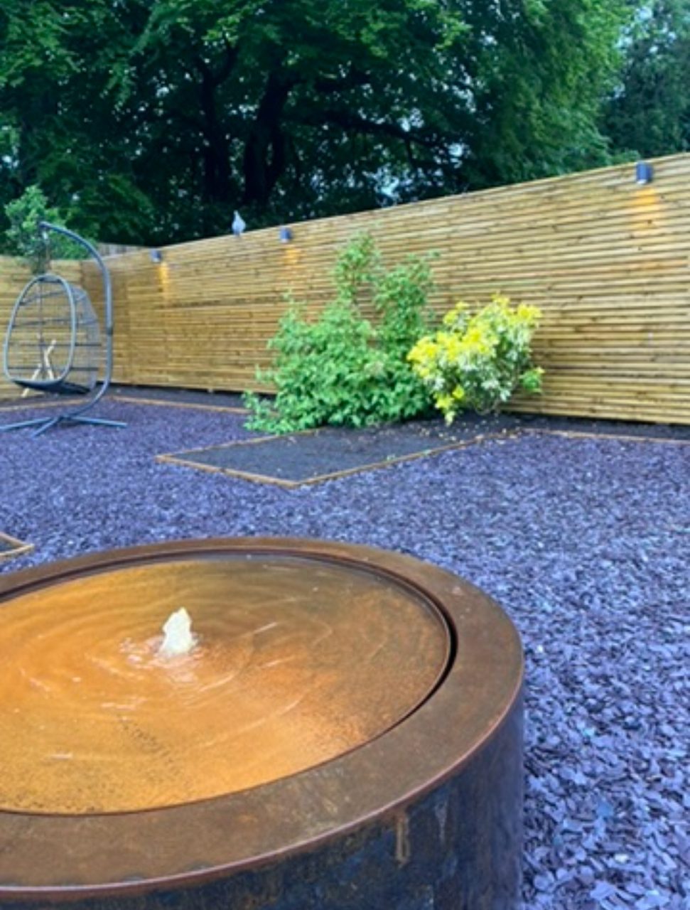 Garden & outdoor lighting